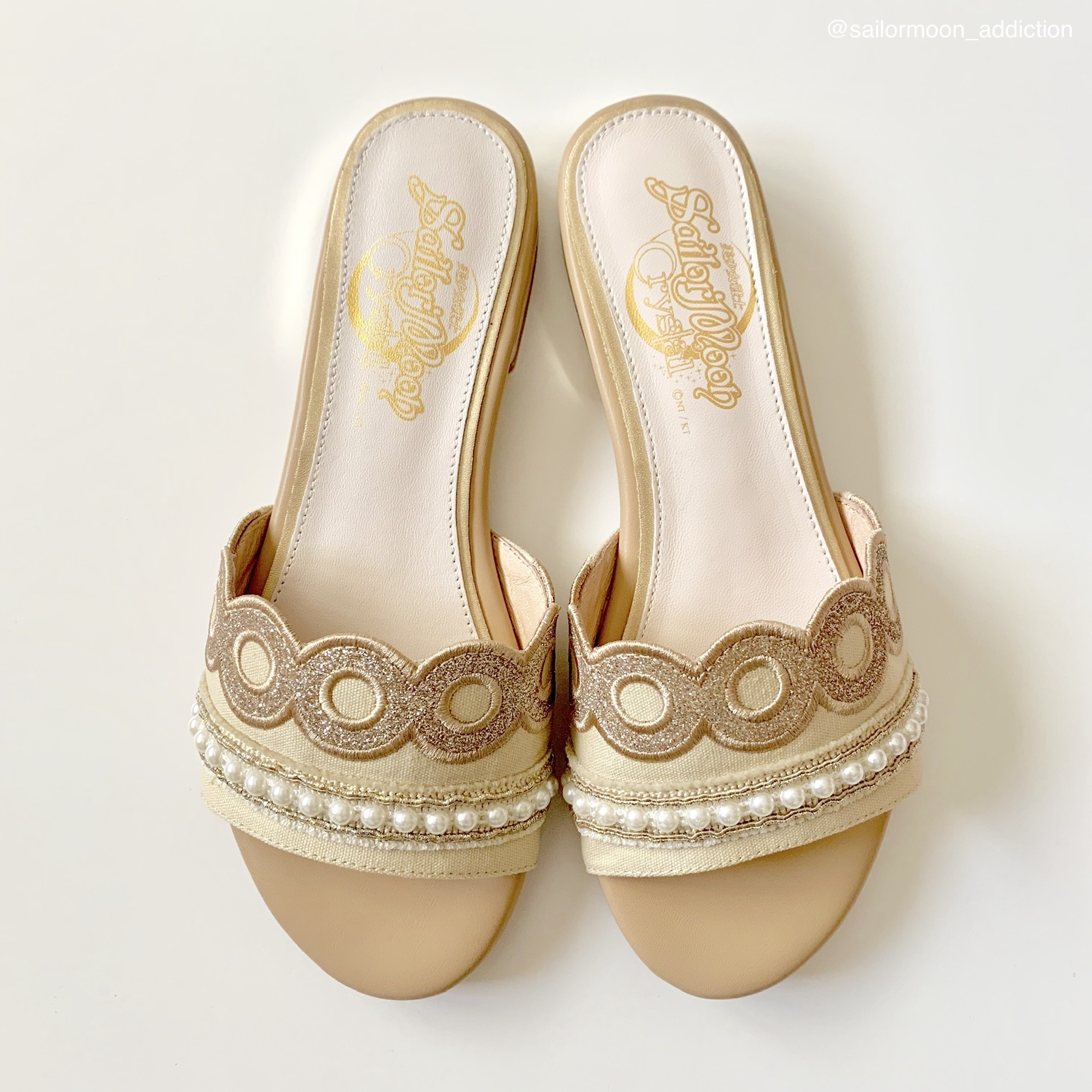 Review - Sailor Moon x Grace Gift Princess Serenity Slippers Champagne