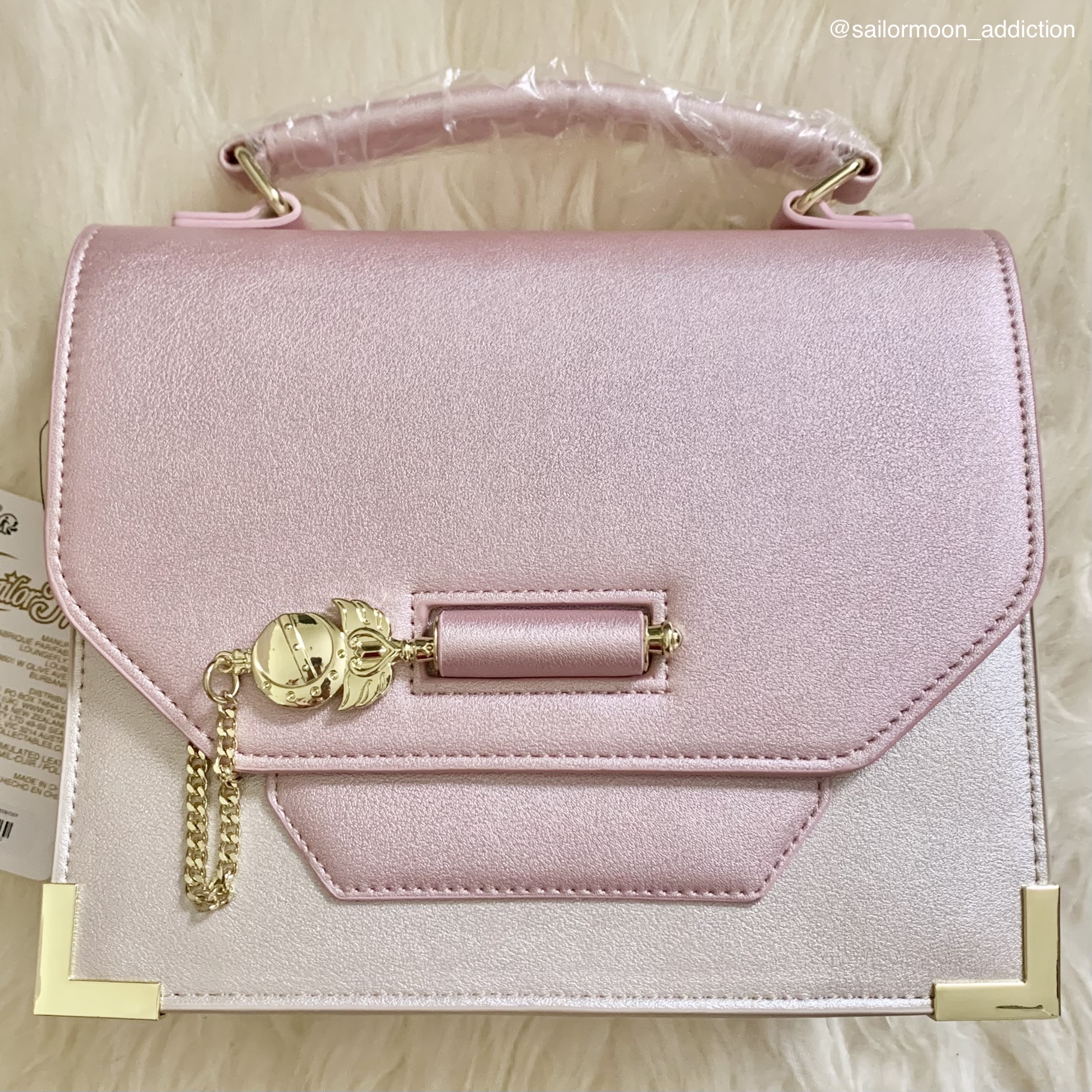 Sailor Moon Box Lunch Exclusive Pink Crossbody Review